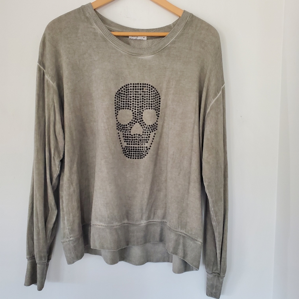 BRITAY Sz M Moss Green Relaxed Fit Sweatshirt Black Gem Skull Goth Grunge EUC - Picture 4 of 11